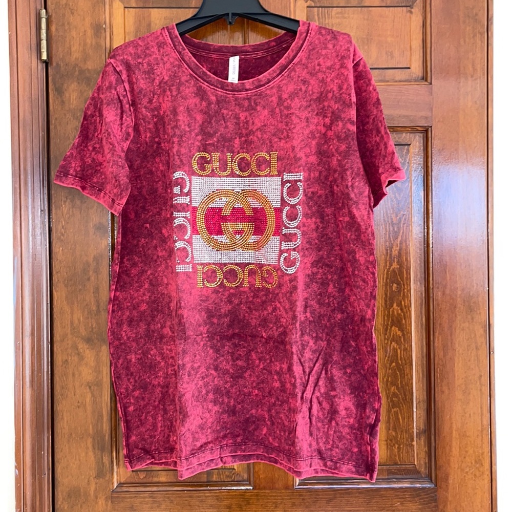 (BRAND NEW) Tie-dye red & black short sleeve Gucci t-shirt